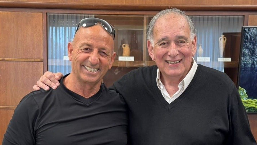 Read more about the article סיום כהונתו של יו״ר ועד נווה שאנן משה דידי, בעקבות מחלוקת מול חבר המועצה צביקה ברבי