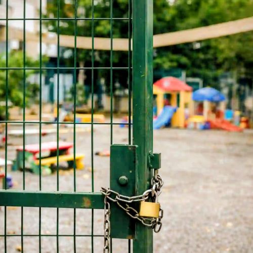 גנים סגורים והתשלומים נמשכים. מי נושא בנטל בתקופת החירום?