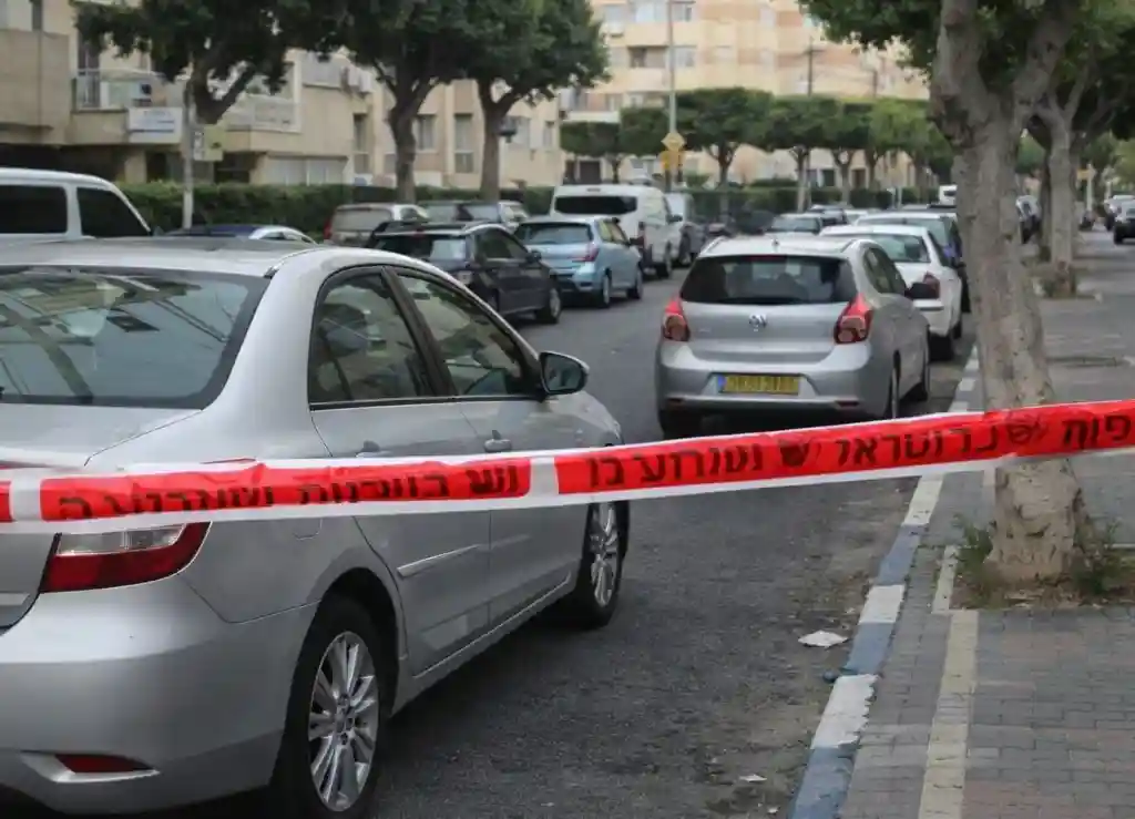 היום יום ג׳ 31.3.26 חסימת כבישים ופינוי מבנים באזור הרצל ויל״ג בשל טיפול בפריט אמל״ח